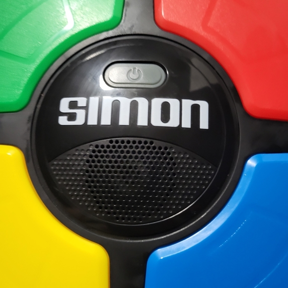 Simon Says Memory Electronic Board Game - Tested & Working Good Condition - Picture 3 of 4